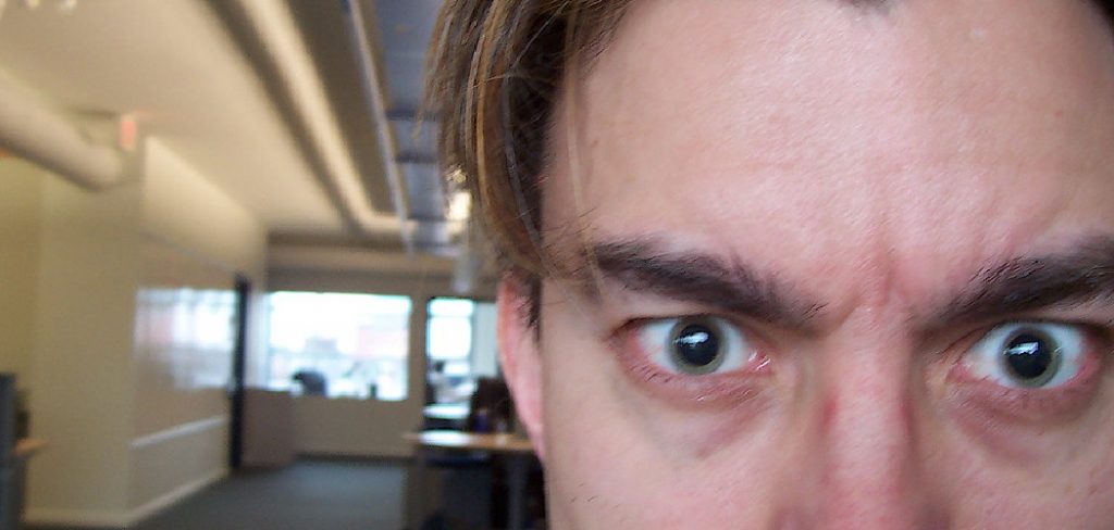 How to Get Off Eyebrow Tint