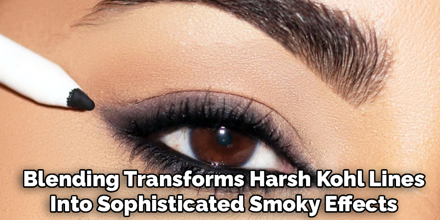 Blending Transforms Harsh Kohl Lines
Into Sophisticated Smoky Effects