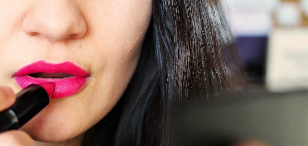 How to Keep Lipstick From Melting