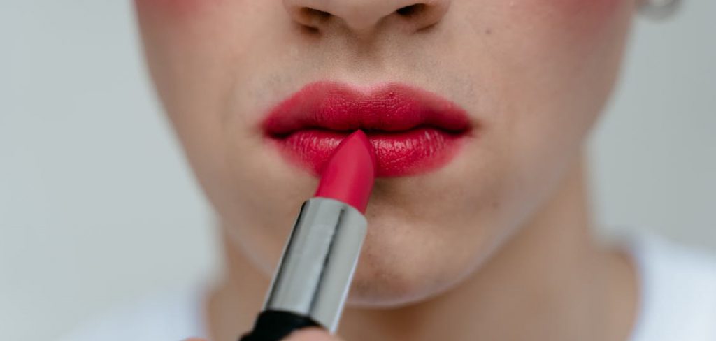 How to Use Lipstick as Blush