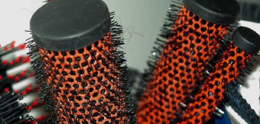 How to Clean Fuzz from Hair Brush