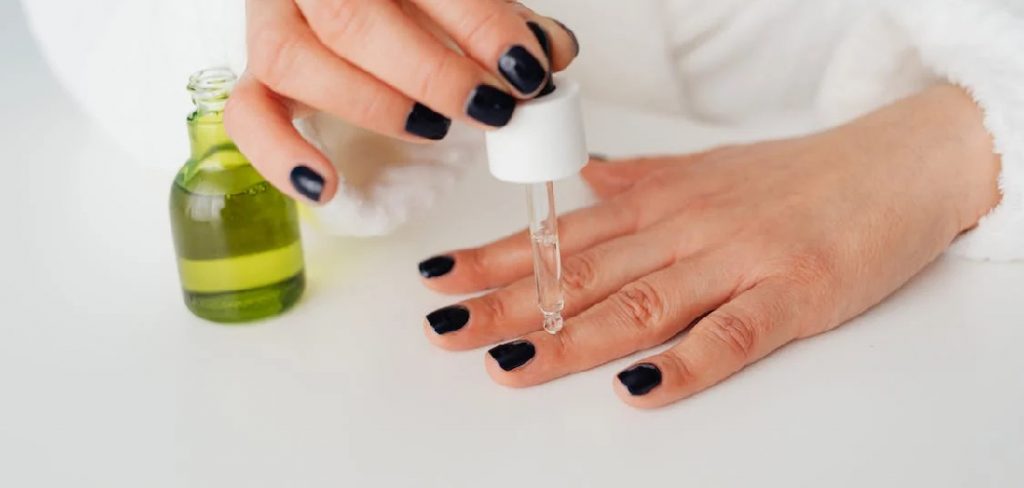 How to Remove Gel Nail Polish With Sugar