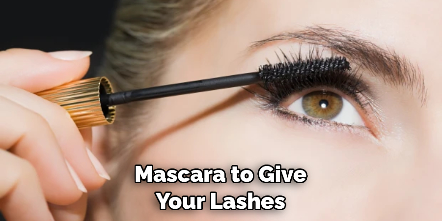 Mascara to Give Your Lashes