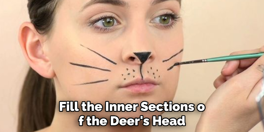 Fill the Inner Sections of the Deer's Head