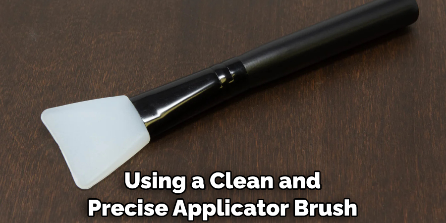 Using a Clean and Precise Applicator Brush