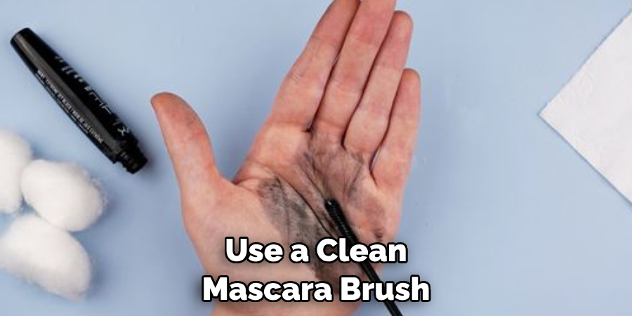 Use a Clean Mascara Brush