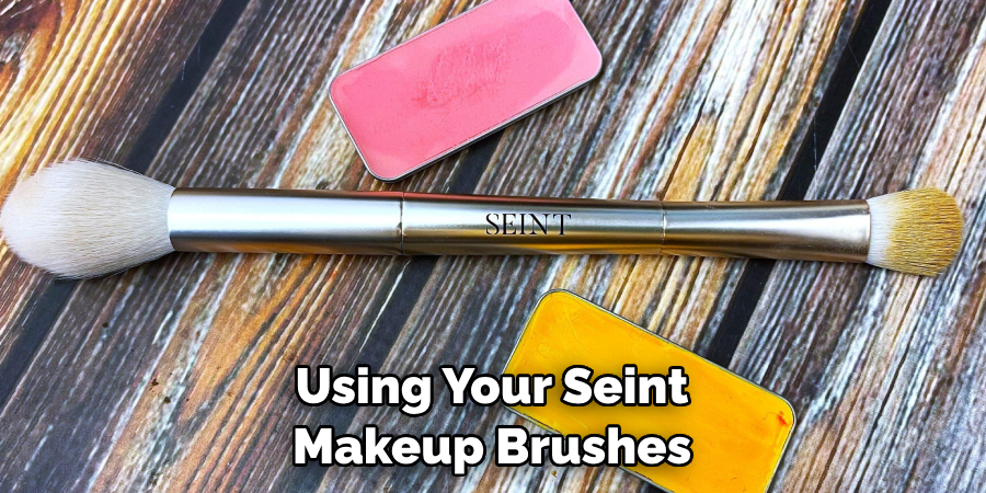 Using Your Seint Makeup Brushes