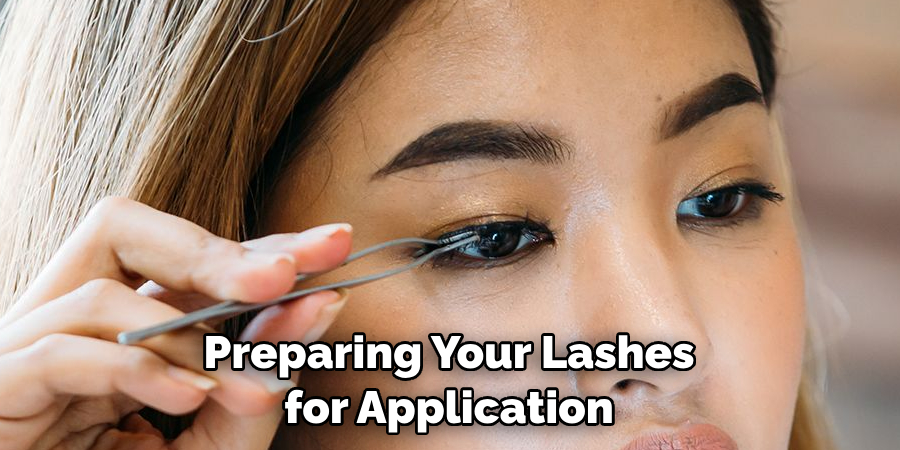 Preparing Your Lashes for Application