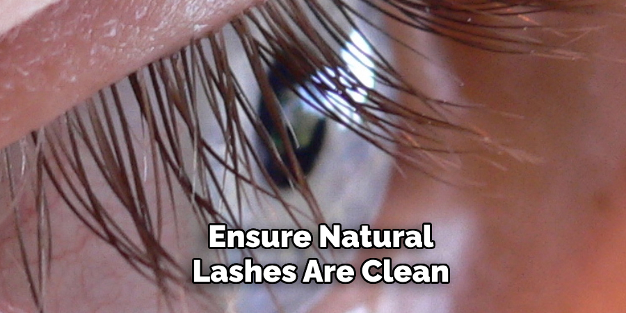 Ensure Natural Lashes Are Clean