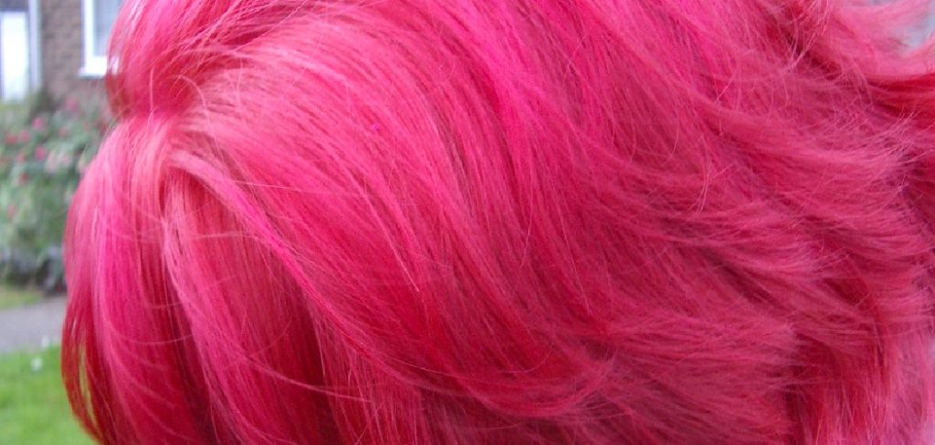 How to Neutralize Pink Hair