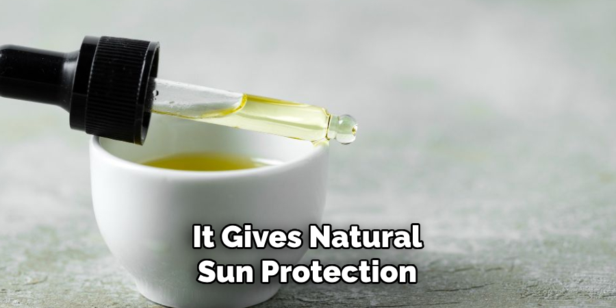 It Gives Natural Sun Protection