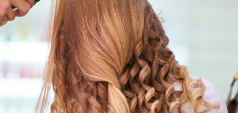 How to Brush Wavy Hair Without Losing Curls