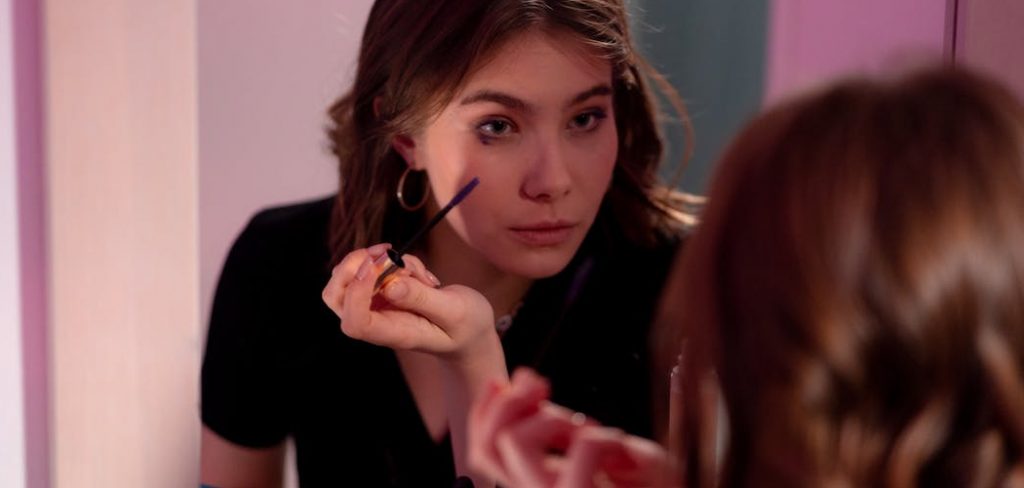 How to Remove Pencil Eyeliner