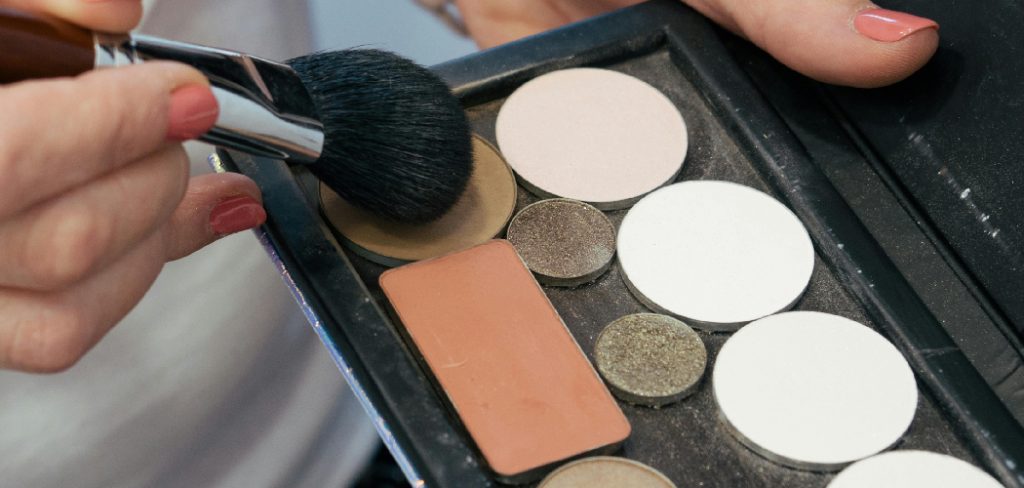 How to Apply Compact Powder