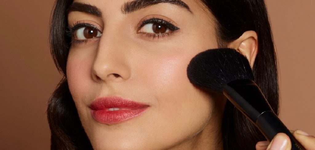 How to Apply Powder Blush