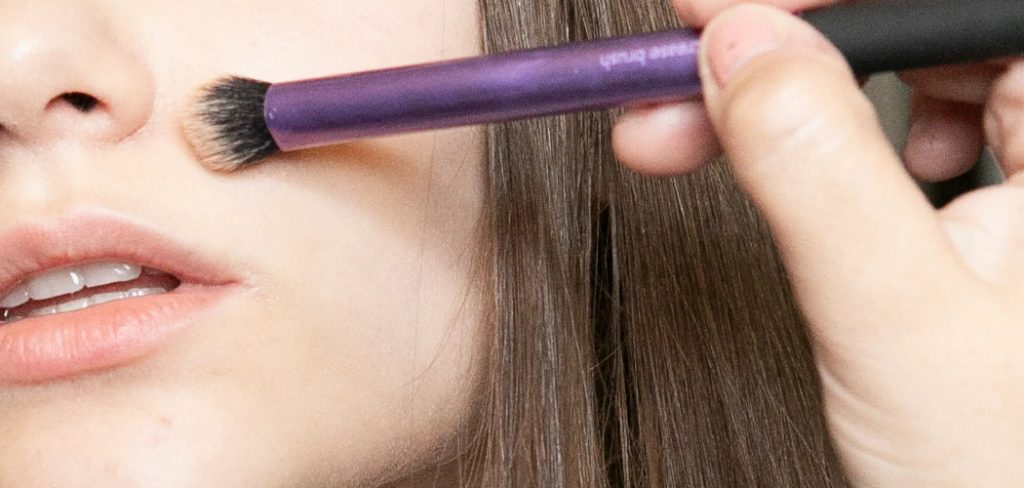 How to Apply Setting Powder