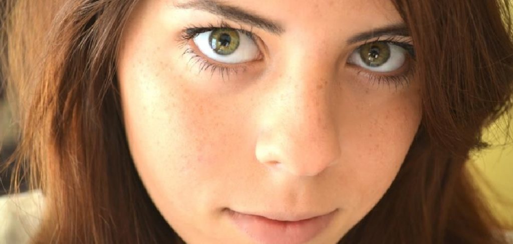 How to Apply Liquid Eyeliner