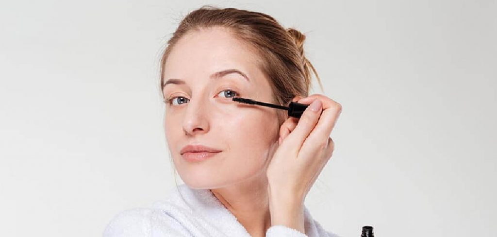 How to Curl Lashes Without Lash Curler
