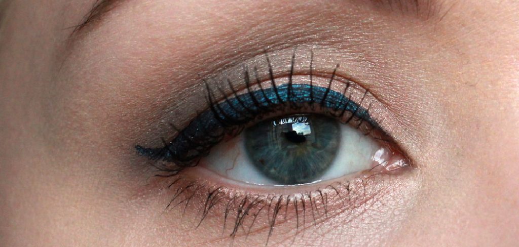 How to Do Inner Corner Eyeliner