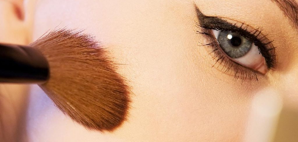 How to Use Makeup Remover Wipes