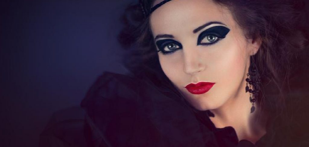 How to Apply Cluster Lashes