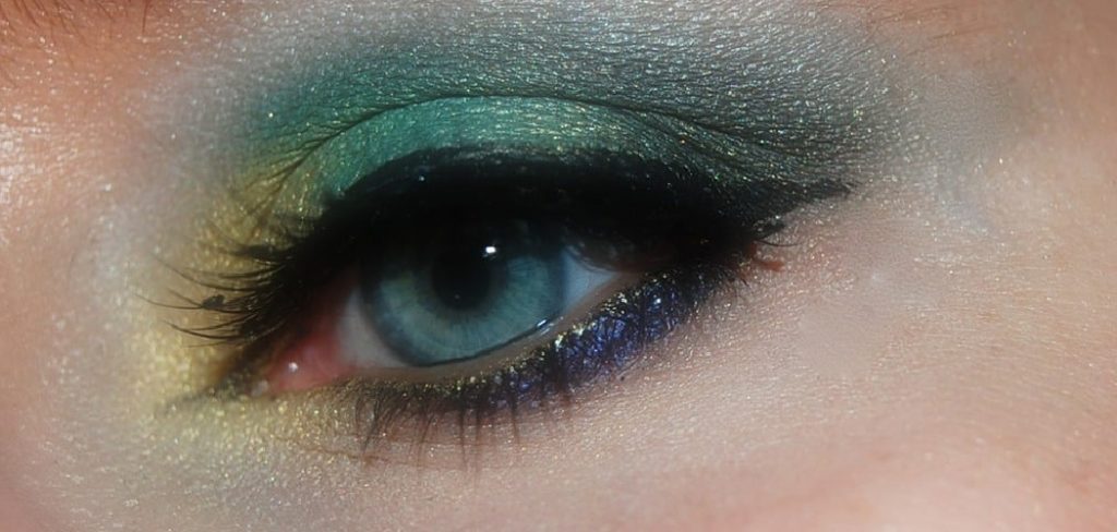 How to Do Makeup Pretty