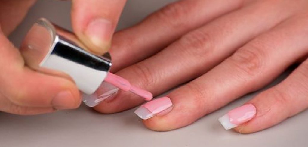 How to Ombre Nails With Sponge