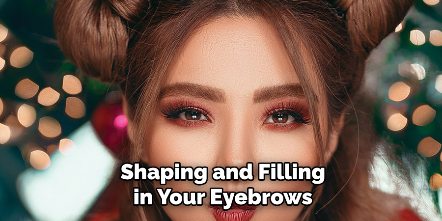 Shaping and Filling in Your Eyebrows