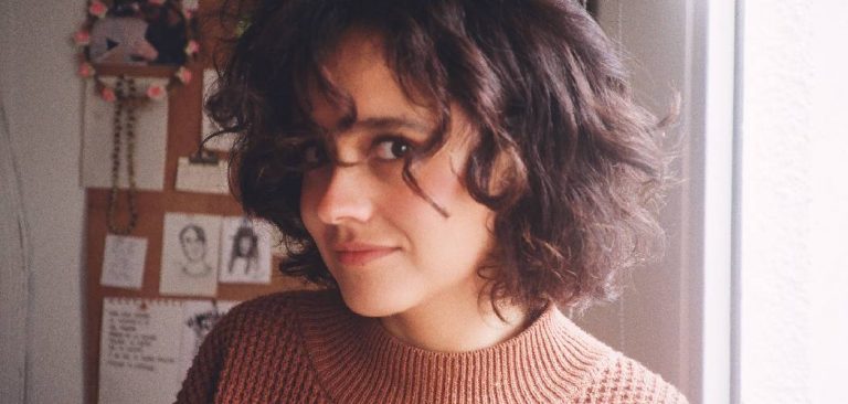 How to Cut Curly Hair Bangs