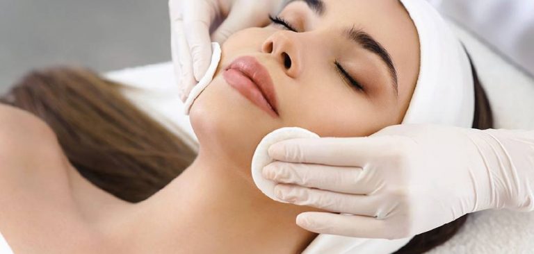 How to Naturally Exfoliate Face