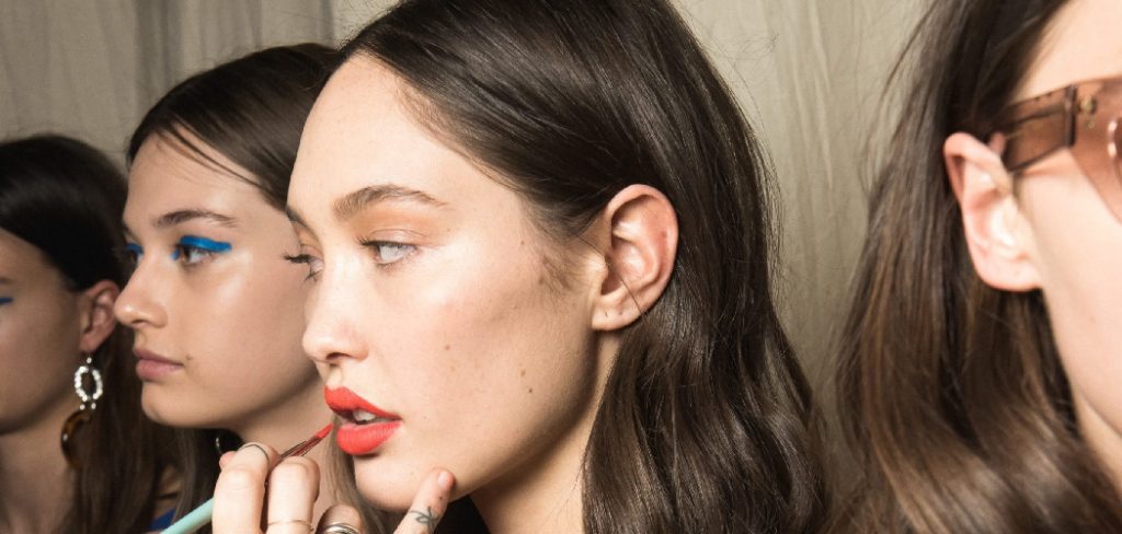 How Do You Know What Makeup Suits You