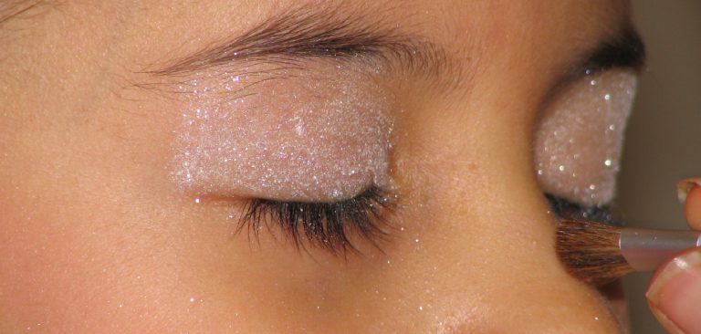 How to Remove Glitter Eye Makeup Safely