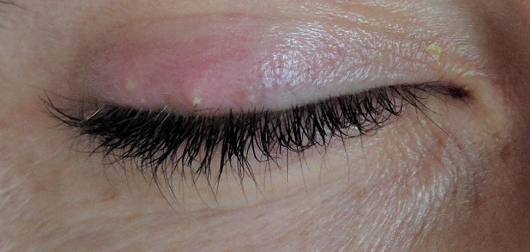 How to Use Magnetic Eyelashes