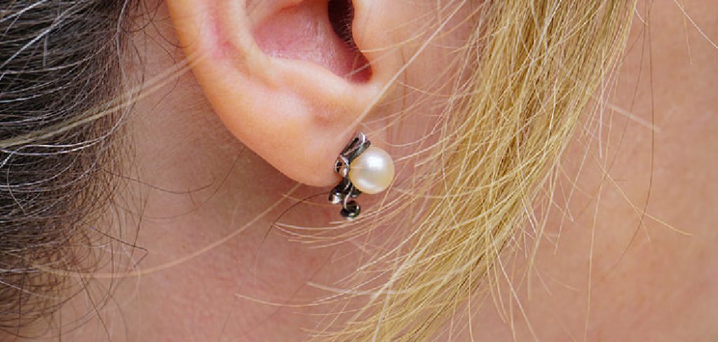 How to Cut Hair Around Ears