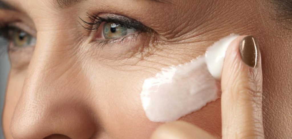 How to Use Tretinoin Cream