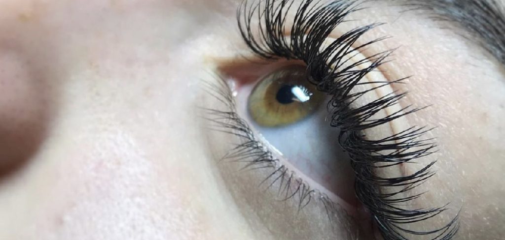 How To Permanently Curl Lashes