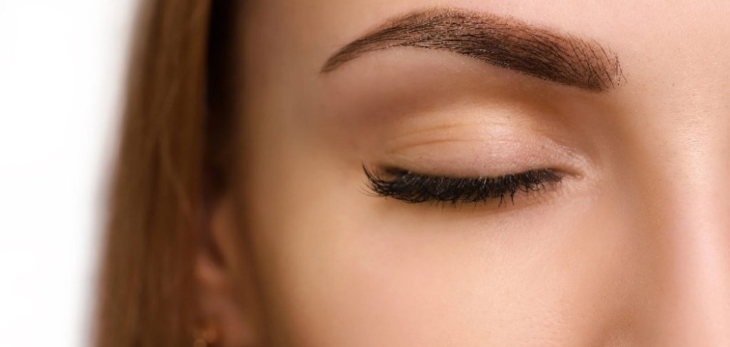 How to Use Setting Powder Under Eyes