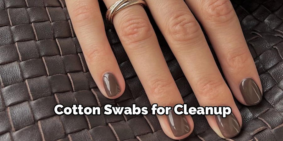 Cotton Swabs for Cleanup