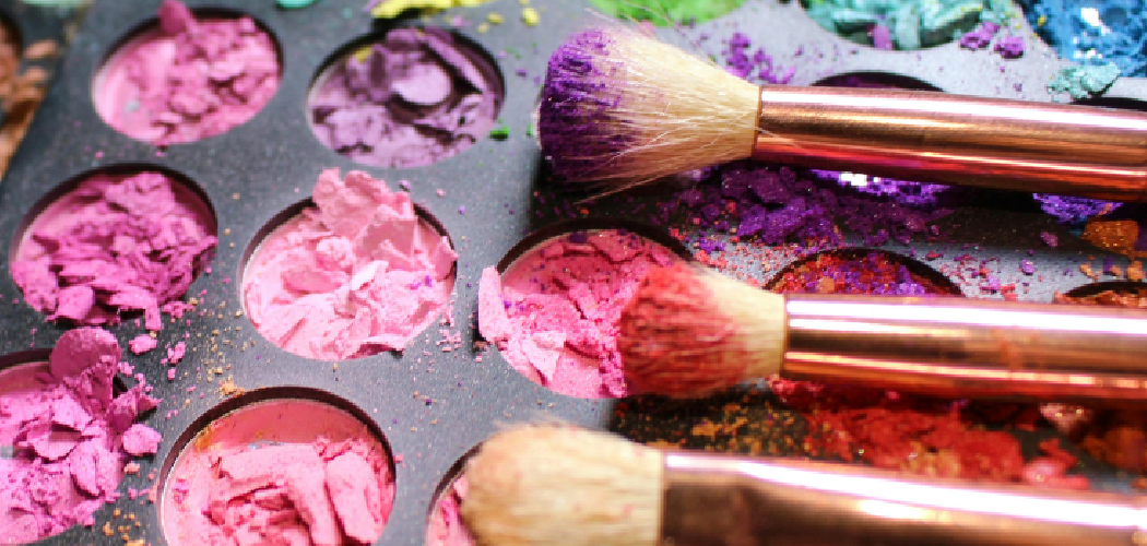 How to Repair Cracked Eyeshadow