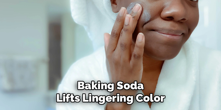 Baking Soda Lifts Lingering Color