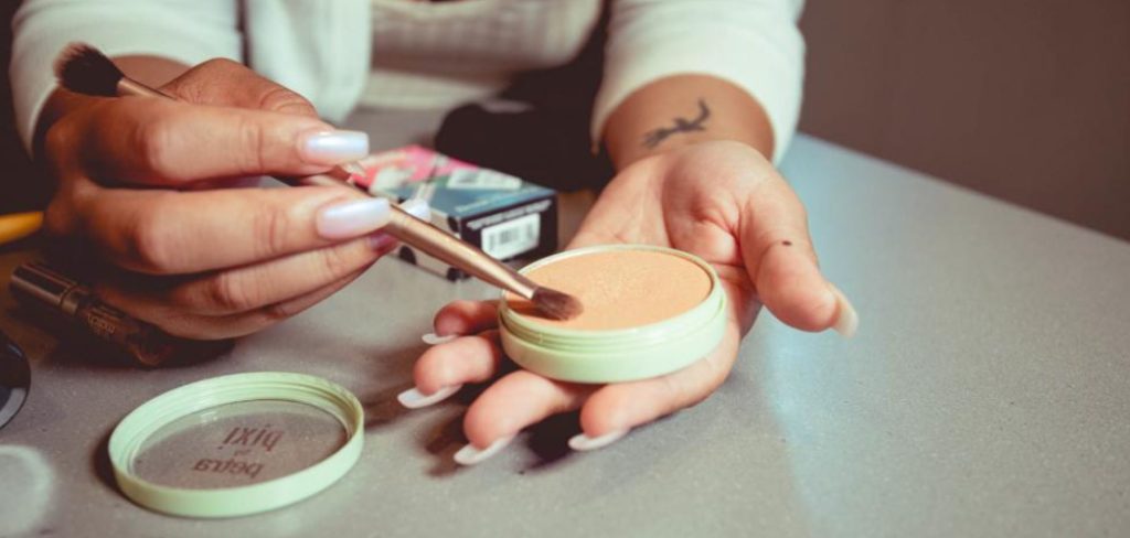 How to Open Powder Makeup