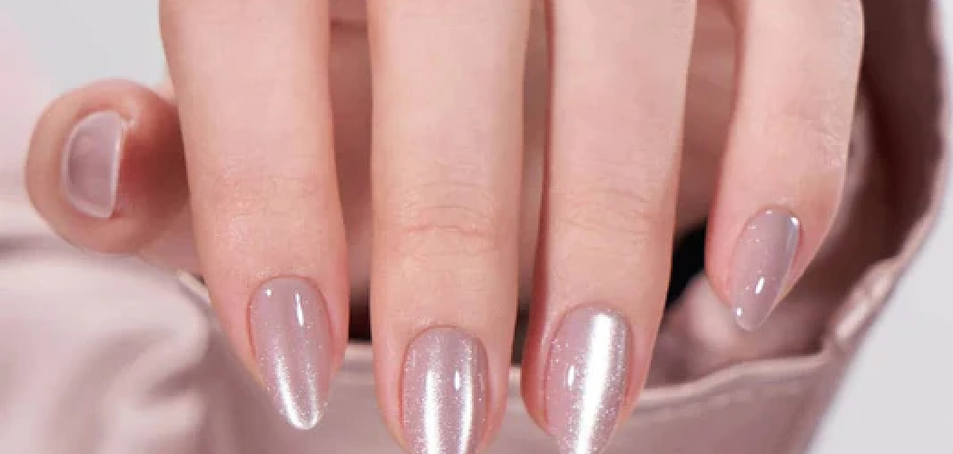 How to Store False Nails