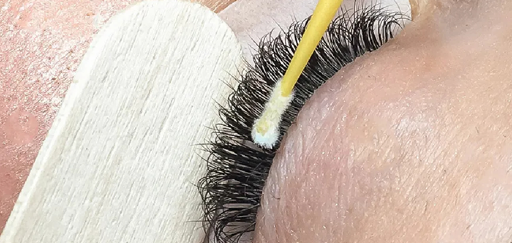How to Remove Eyelash Glue From Eyelids